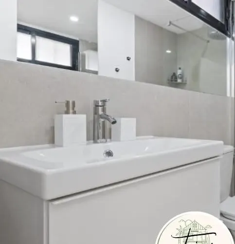 Tia Lisa Dunasol Apartment